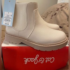 Cat & Jack Zita Boots (size 1)
